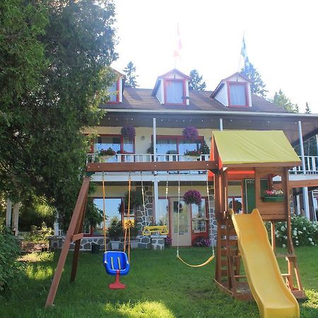 Motel Des Pays D'En Haut Val-David Luaran gambar