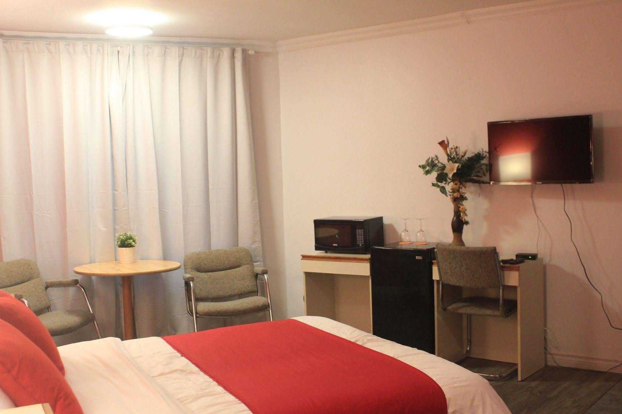 Motel Des Pays D'En Haut Val-David Luaran gambar